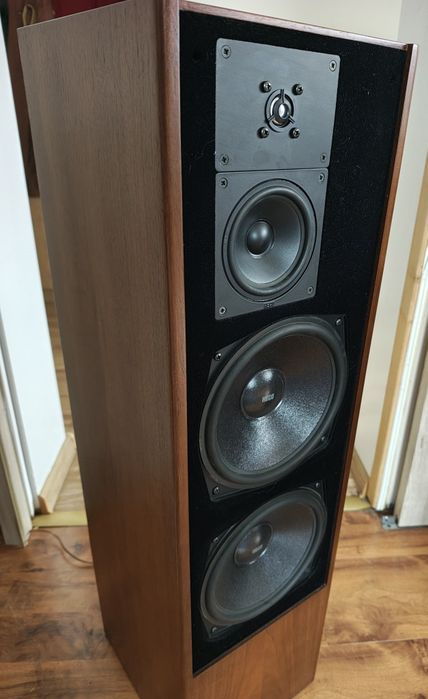 Kolumny HECO Superior 830