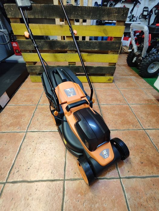 Аккумуляторная газонокосилка TexAC TAOE-LM320/Бесщет/32см/Макита АКБ/Т