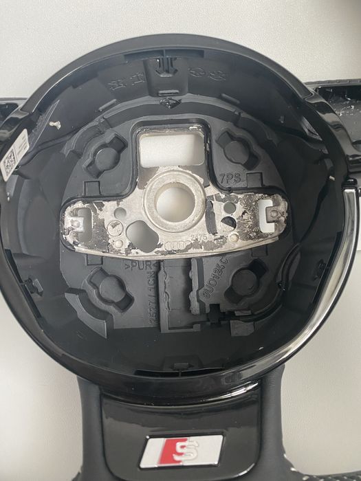 Руль кермо скошений audi a4 b8 a5 8t q3 8u q5 8r s-line