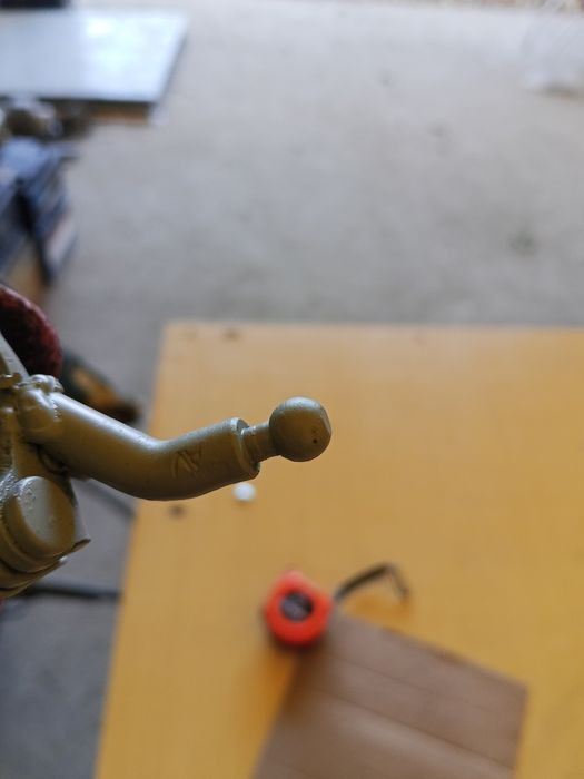 obejma regulatora zawieszenia hydraulicznego tył Citroen C5