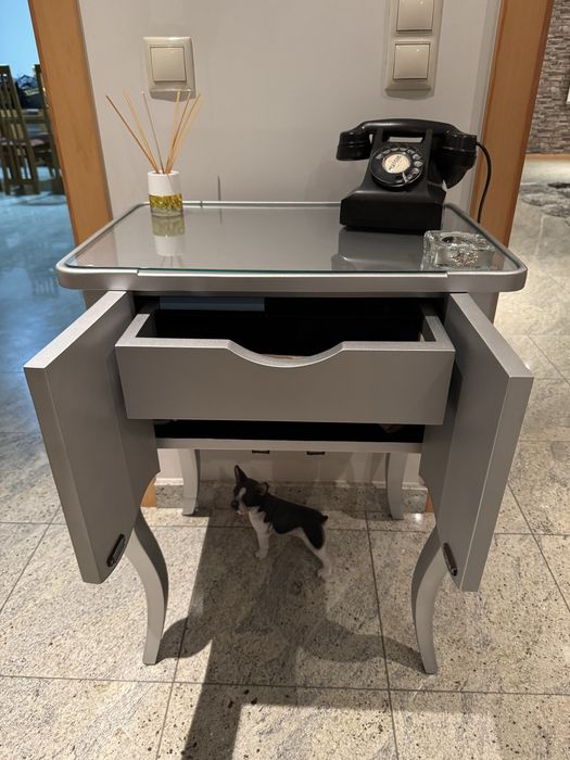 Móvel entrada lacado