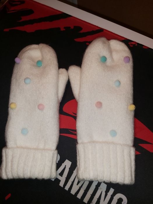 rękawiczki  zimowe firmy Reserved