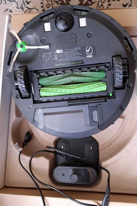 Robot sprzątający "Roomba" e5
