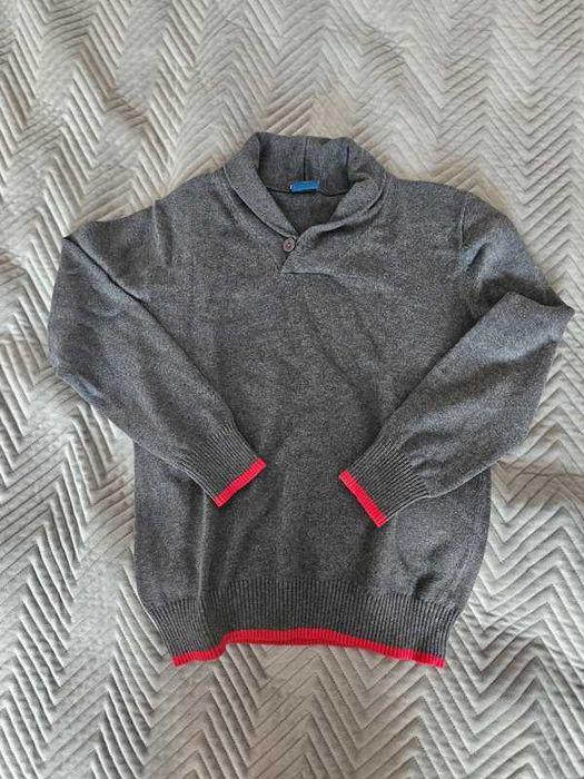 Elegancki szary sweter roz 134 dla chłopca