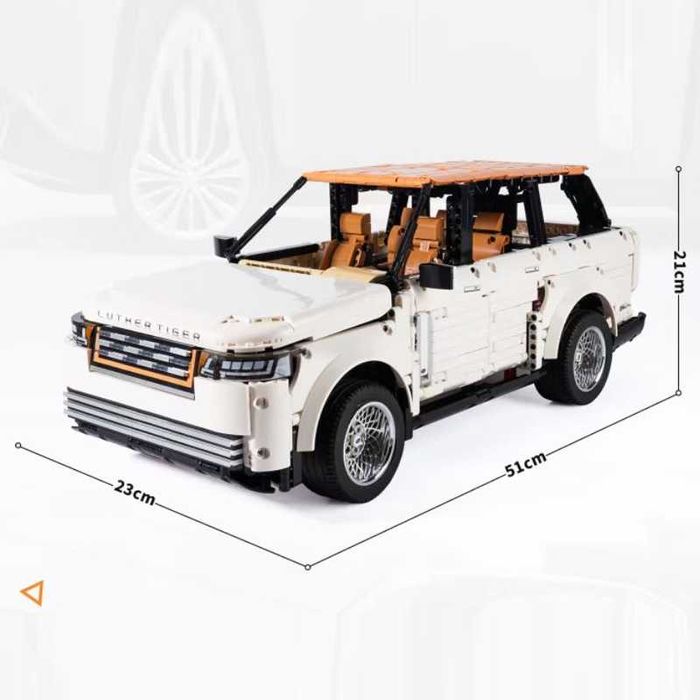 Конструктор Technic Land Rover. Масштаб 1:8. 3180 деталей.