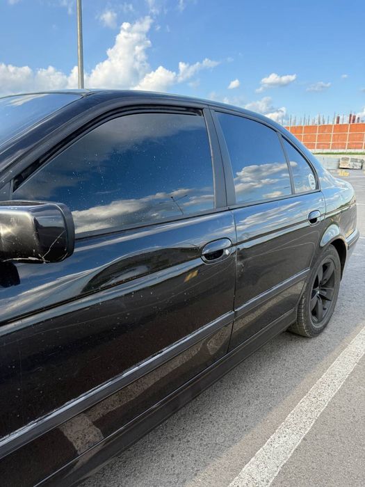 Продам BMW E39 2.0