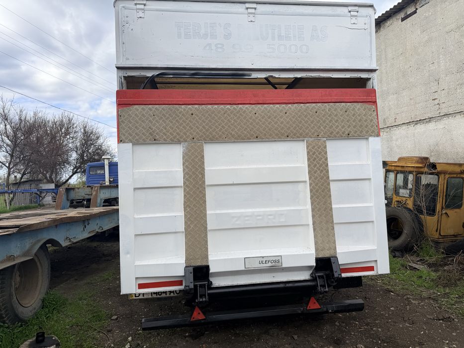 MAN LE 8.125 2001 року, гідроборт