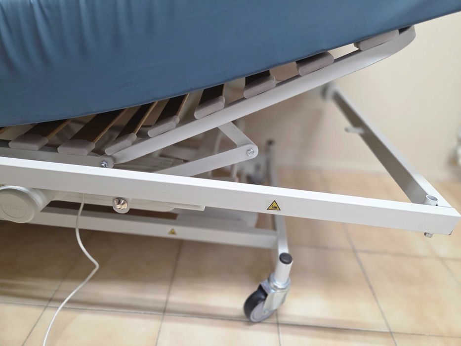 Cama articulada nova