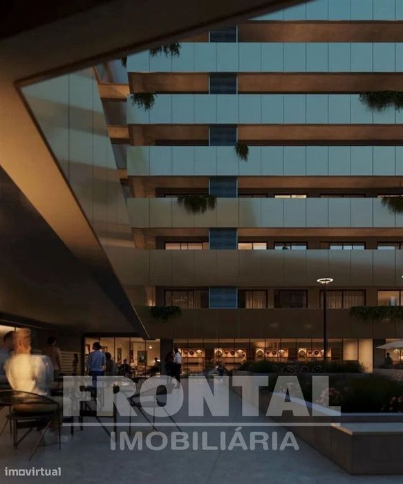 Apartamento T0 com Terraço e Estacionamento | Mafamude e Vilar Do Para