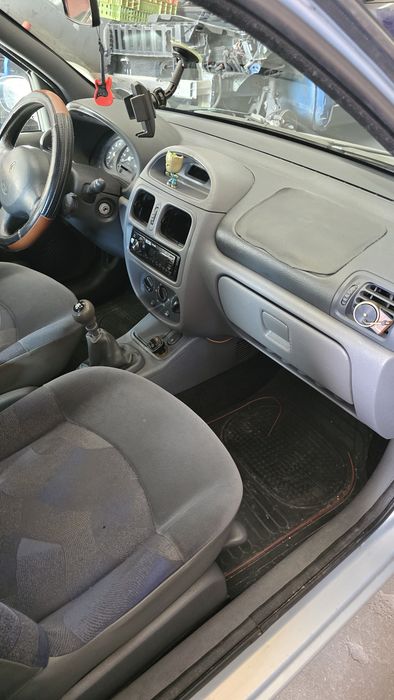 Renault Clio 1.2 (1999)