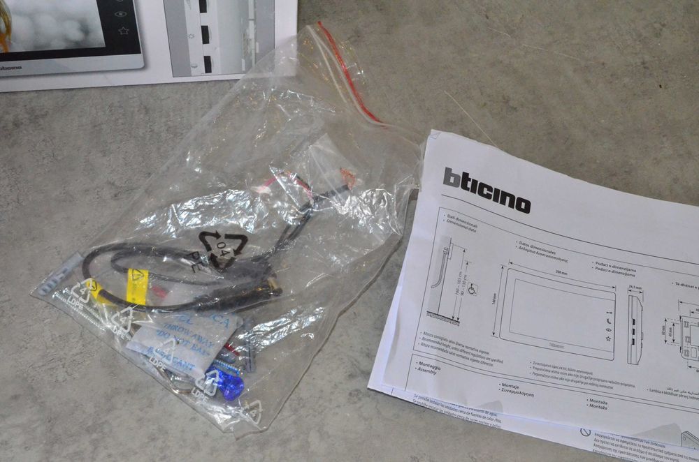 Monitor do wideodomofonu 7 cali Bticino 333253