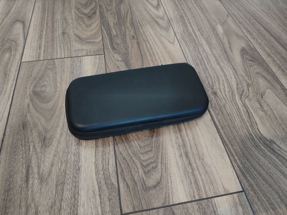 Nintendo Switch V2 + Etui ochronne