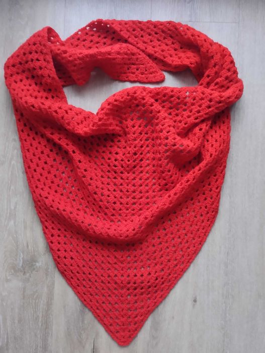 Czerwona chusta szydełkowa wełniana (handmade crochet)