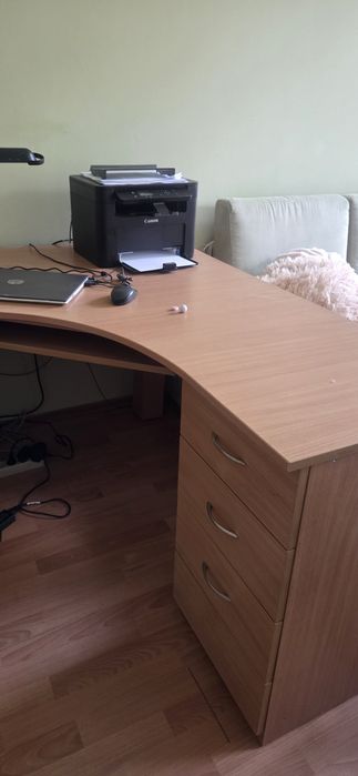 Продам стіл комп’ютерний, письмовий