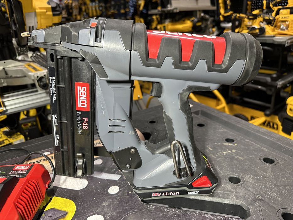 Акумуляторний пістолетSENCO Fusion F 18 FN55AX Finish Nriler нейлер