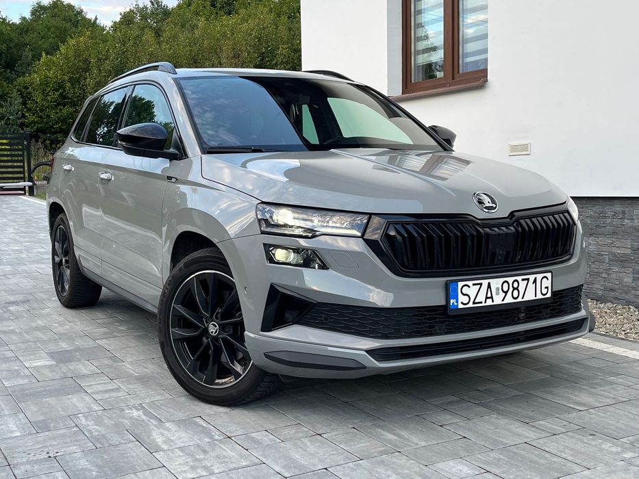 Skoda Karoq Automat, 4x4, Kamery 360, el. Klapa, Panoramiczny dach, zmienne kolory