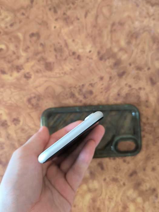 iPhone XR 64 ГБ білий