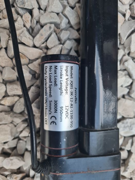 Siłownik elektryczny 12V liniowy