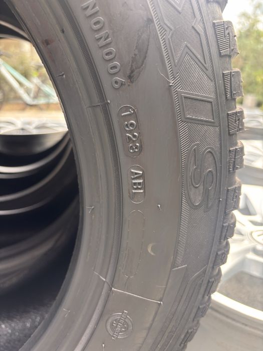 Opony Wielosezonowe Maxxis 235/55/17