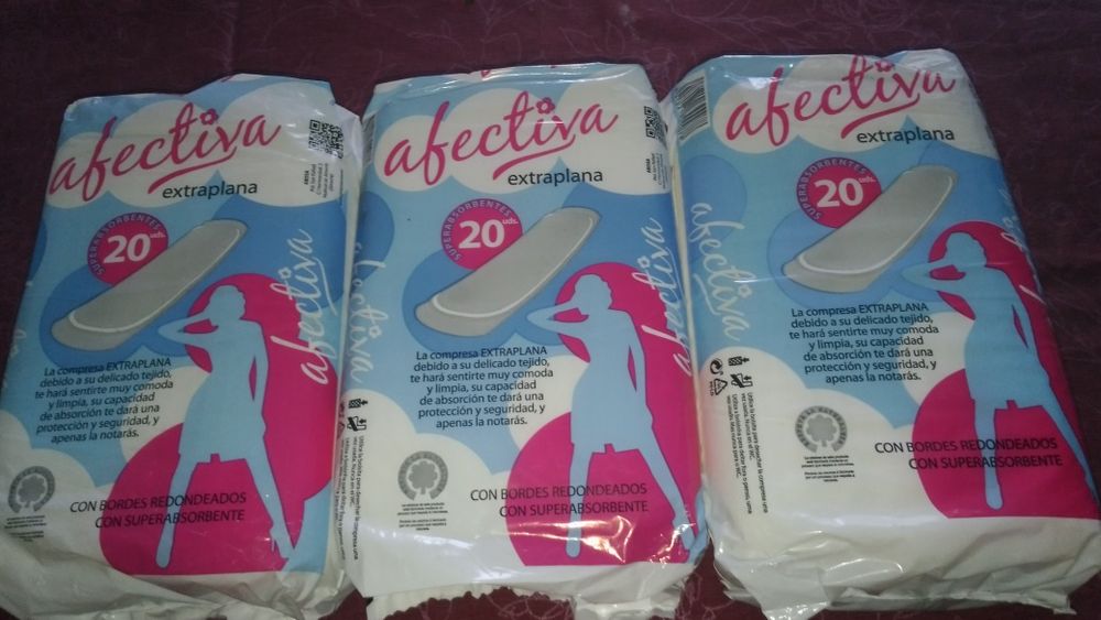 Продам молокоотсос,спринцовки,прокладки,набор для малыша