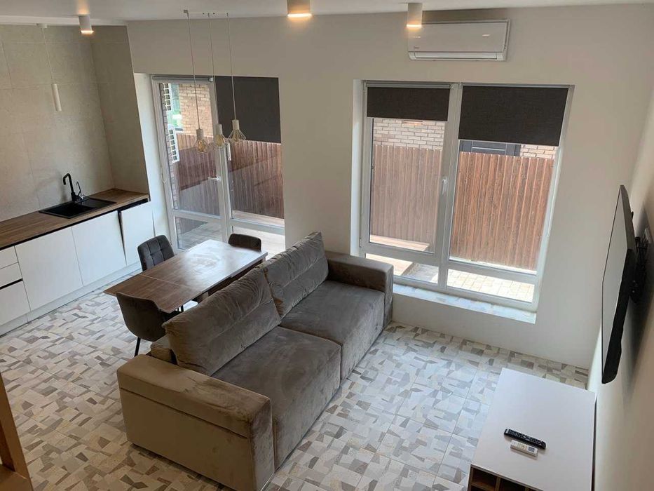 Оренда таунхауса на 80 м2, ділянка 1 сотка