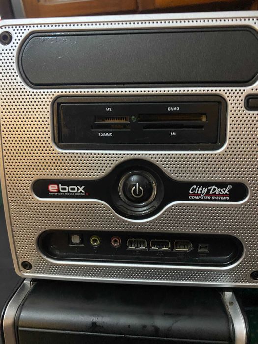 Computadores de torre430093076100567044