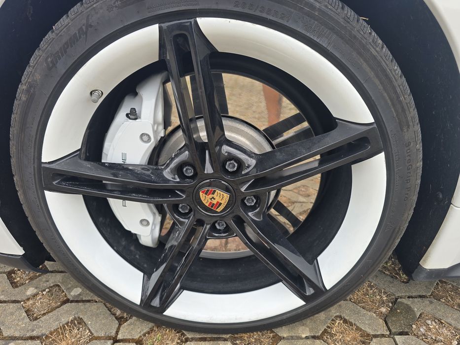 Porsche Taycan — fotografia 7