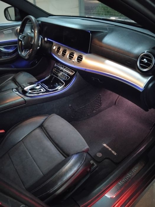 Mercedes E350d  amg line