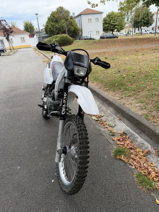 Suzuki DR350s
