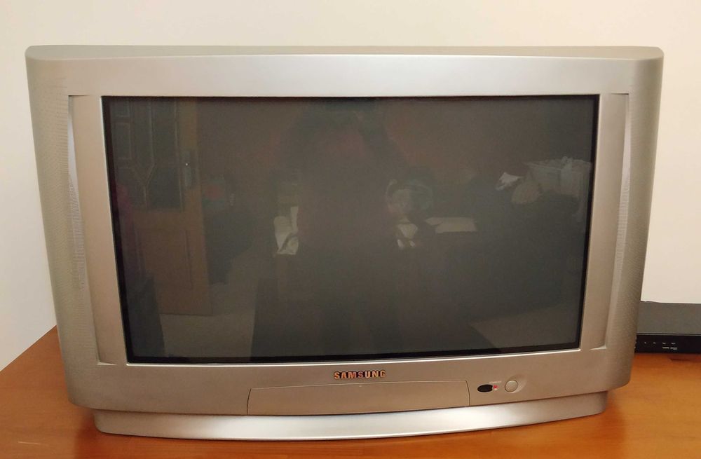 Televisão Samsung 66 ecrã