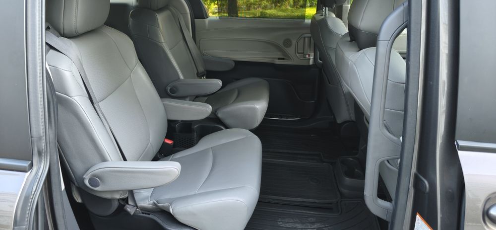Toyota Sienna 2023