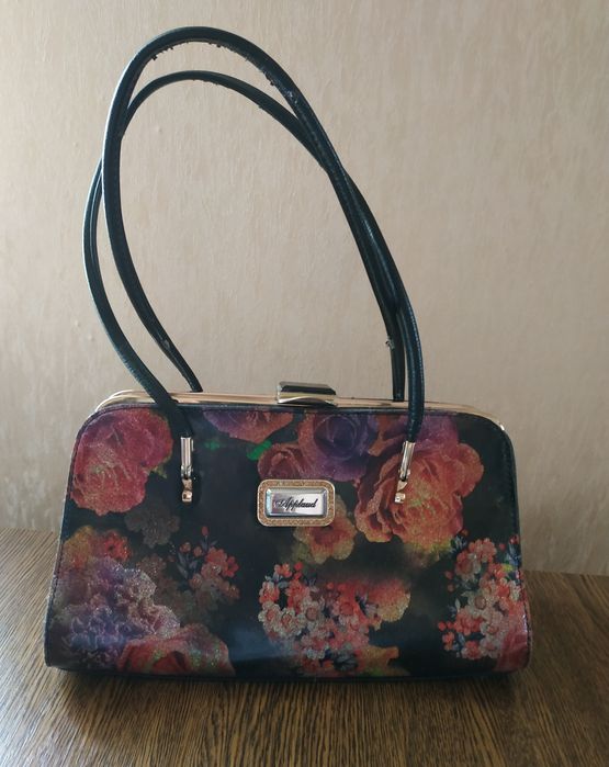 Сумочка дамская 30x18 см