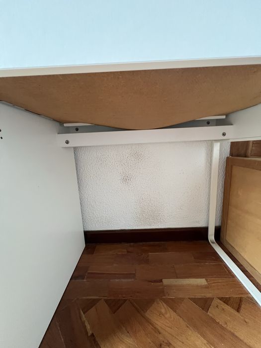 Secretária branca L105 x P50 x A75