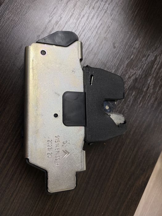 Замок багажника Citroen Elysse