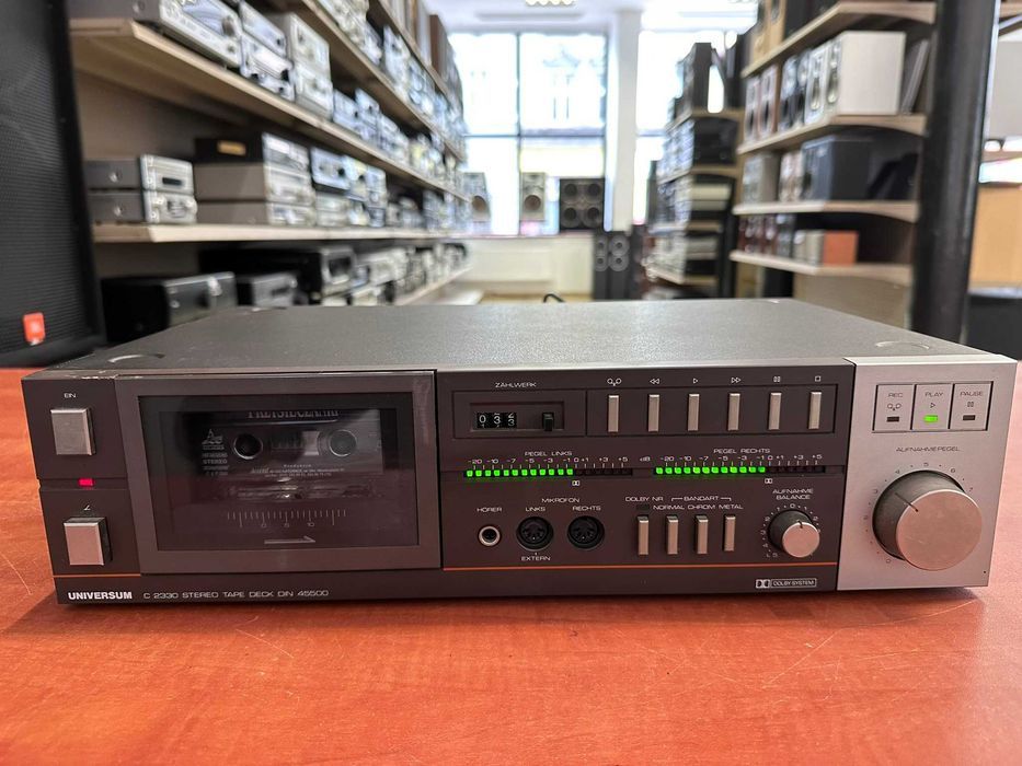 Magnetofon Universum C2330