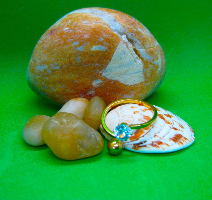 Anel Solitario Aço Dourado NOVO - Saldo