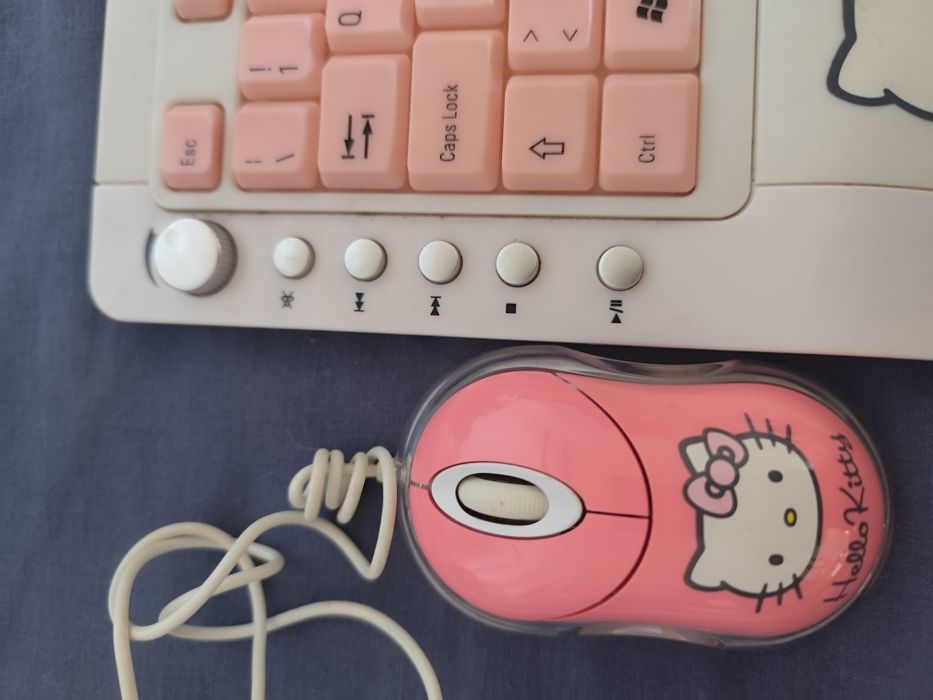 Hello Kitty Keyboard and Mouse – Super Complete with Many Accessories64284520845699124