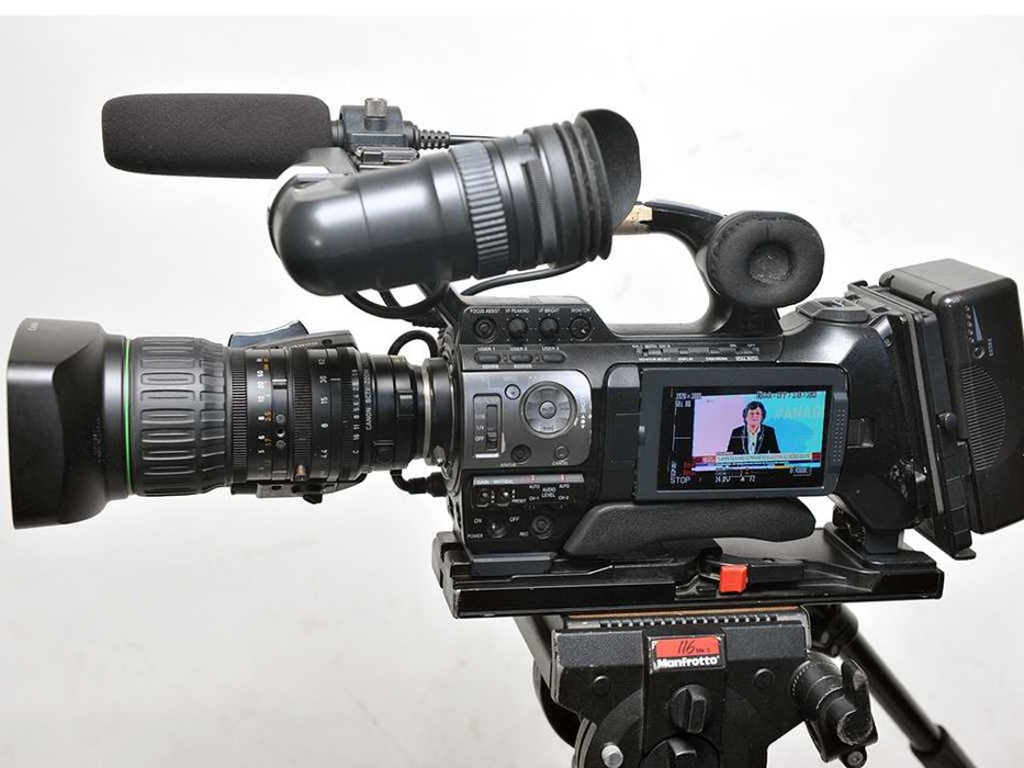 Câmera de vídeo Profissional JVC GY HM750