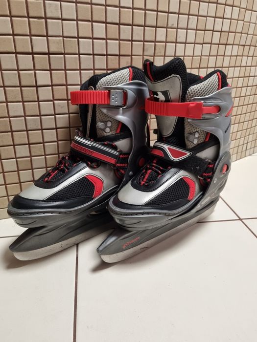 Łyżwy hokejowe regulowane