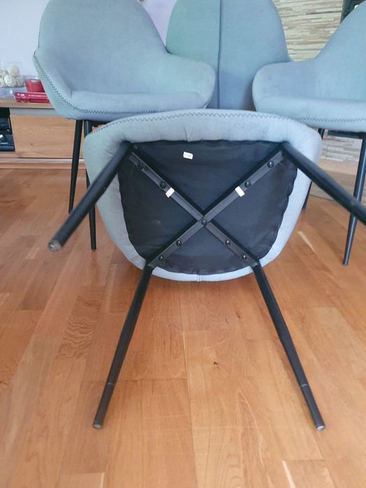 Krzesla tapicerowane 4 sztuki