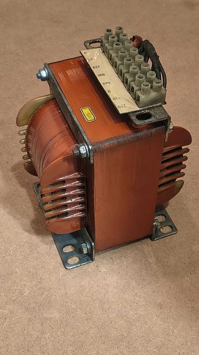 Transformator 660 VA odczepy na napięcia 0 - 20 - 220 - 400 - 440V