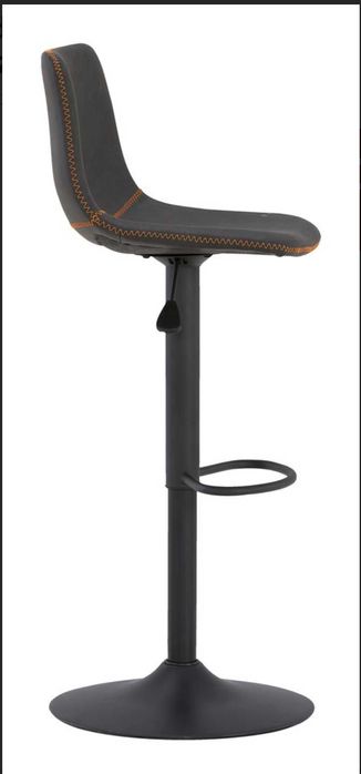 Mesa e cadeiras de bar