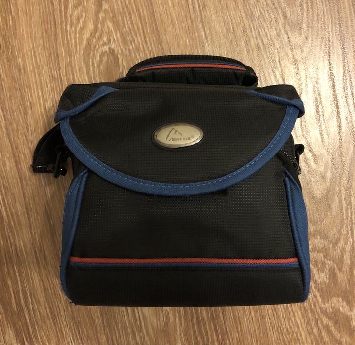 Камера Canon 450D body