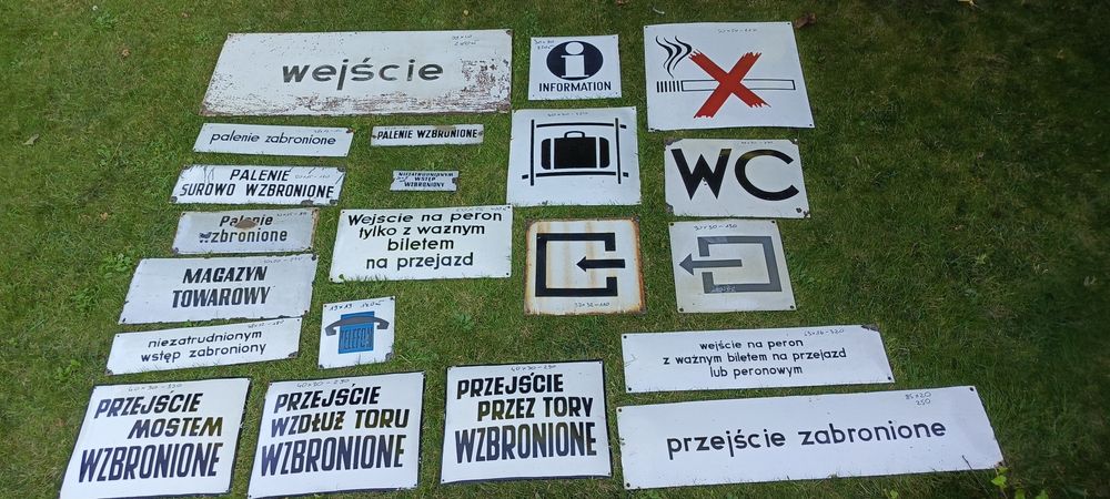 Stare emaliowane tablice z PKP