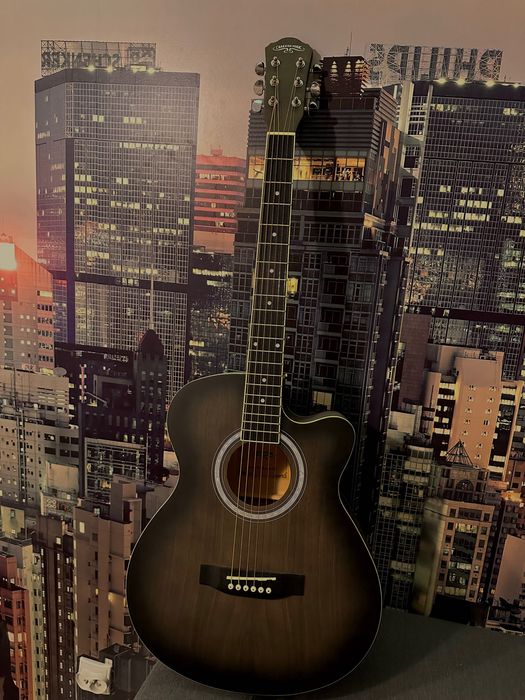 Sprzedaję gitarę akustyczną. CARAVAN HS-4010 BK