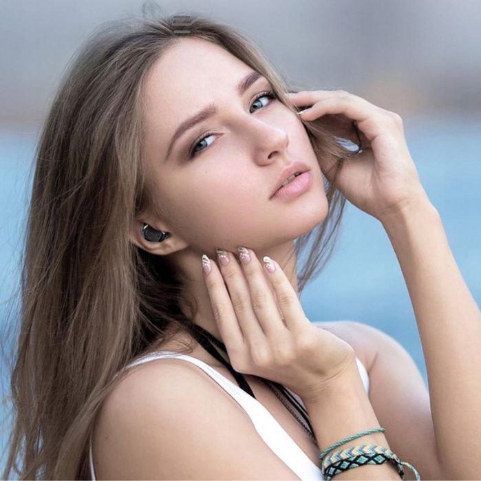 Słuchawki Bezprzewodowe Douszne Sportowe Powerbank