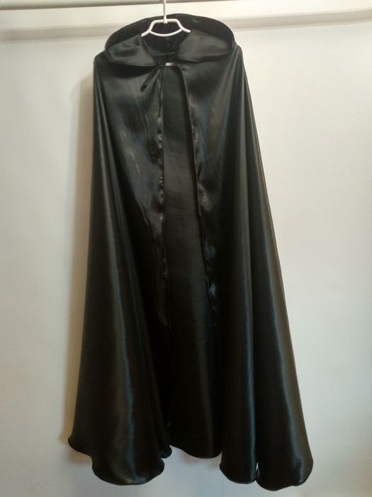 Плащ мантія накидка чорна довга і широка атлас