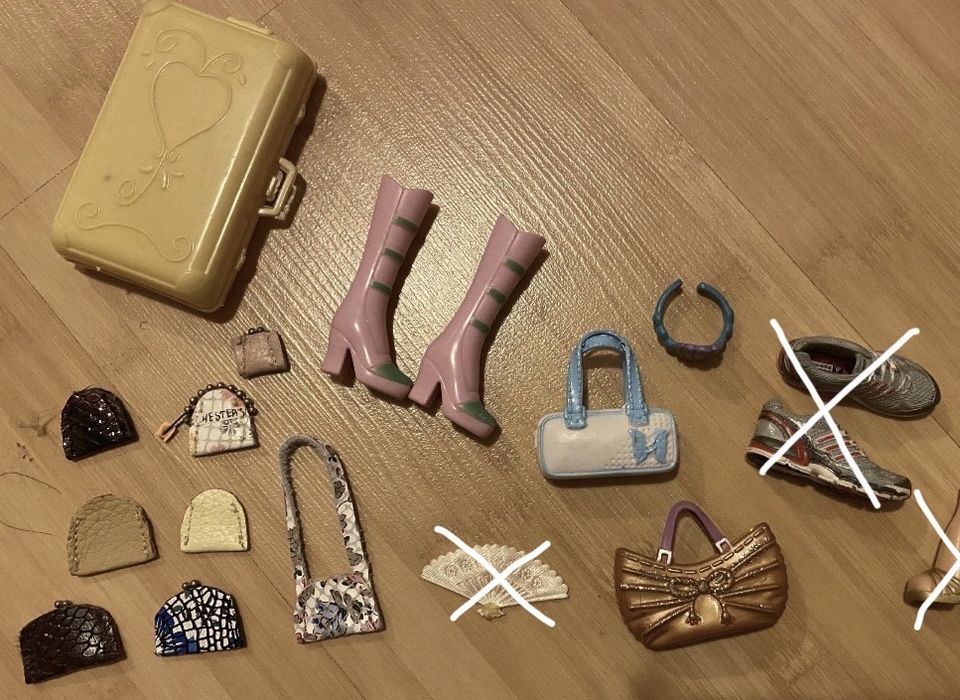 Одежада для кукол Барби и Братц