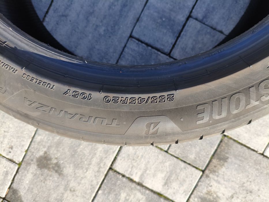 Bridgestone Turanza 6 255/45/R20