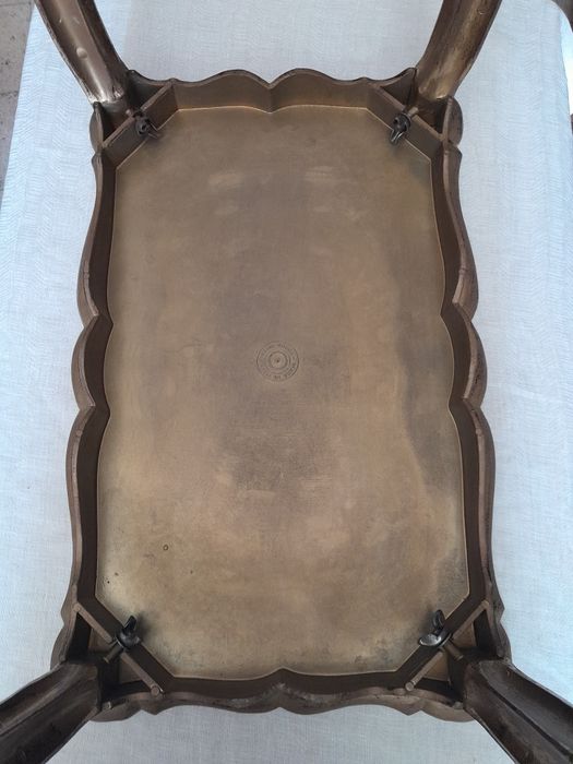 Mesinha em plástico